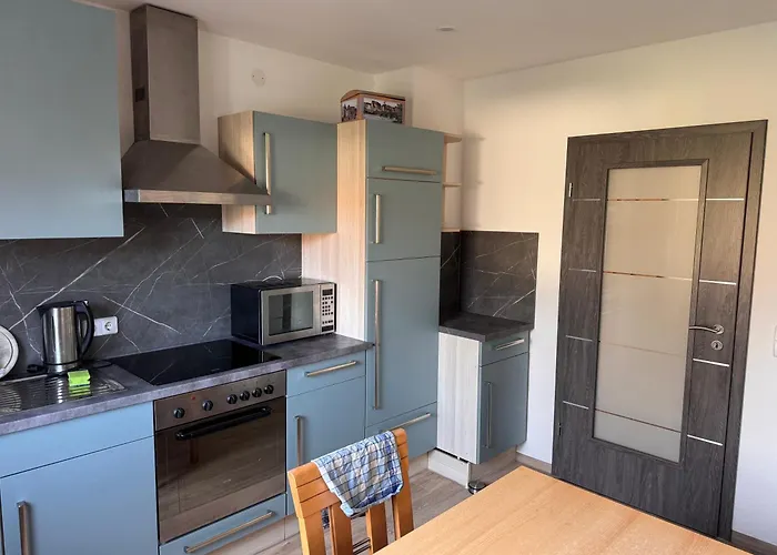 Meuselwitzer Strasse 7 *